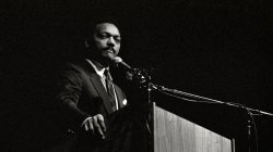 US civil rights leader Jesse Jackson dies aged 84