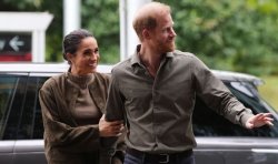 Meghan Markle debuts new 'flawless' hairstyle on first day of Australia tour