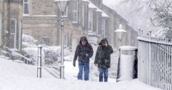 Met Office issues new 10-hour weather warnings for 132 areas - full list