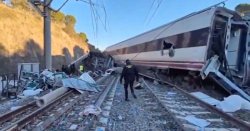 Woman's split-second decision that saves her life in a train crash that killed 39