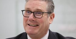 'No Churchill' Starmer defies Trump again by refusing to send warships to Strait of Hormuz