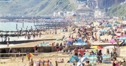 UK weather maps show 22C scorcher on May bank holiday weekend - hottest areas named