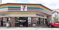 High street store launches 75% off sale as chain closes 645 stores