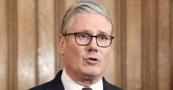 Politics LIVE: Nightmare for Keir Starmer as pollster makes dire election prediction