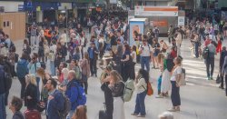 London Waterloo LIVE: South Western trains cancellation warning as issue sparks chaos