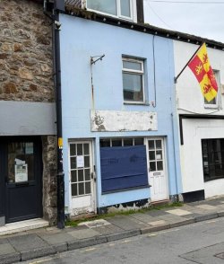 Seaside town 'dying on its feet' — 'even the charity shops are closed'