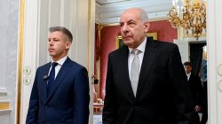 Hungarian PM threatens to oust Orbán-era president