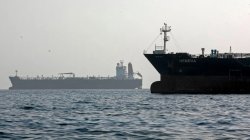 Iran and US report new wave of air strikes in Gulf