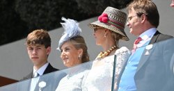 Rarely-seen royal sparks fan frenzy with Royal Ascot debut