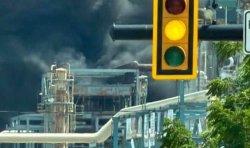 Marcus Hook fire LIVE: Monroe refinery in flames as huge plume of smoke fills sky