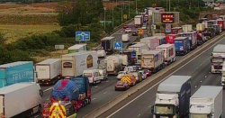 M1 traffic LIVE: Police and paramedics swarm motorway after horror pile-up