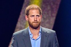 Prince Harry accepts offer to stay at Buckingham Palace